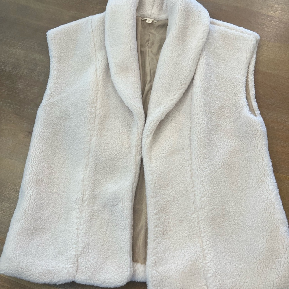 Women's Cream Sherpa Vest with Shawl Collar